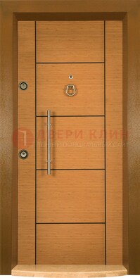 Коричневая входная дверь c МДФ панелью ЧД-13 в частный дом в Сочи