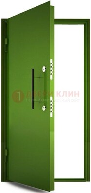 Зеленая металлическая бронированная дверь ДБ-8 в Сочи