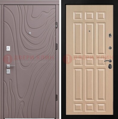 Светло-коричневая железная филенчатая дверь с рисунком МДФ ДМ-283 в Сочи