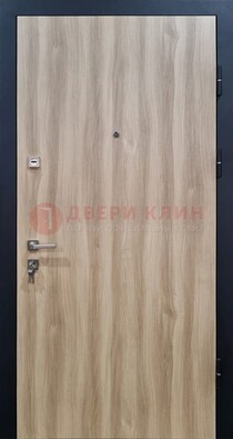 Светлая металлическая дверь с МДФ ДМ-340 в Сочи