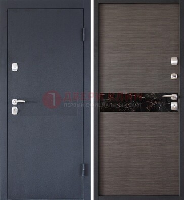 Черная железная дверь с порошковым напылением МДФ внутри ДП-114 в Сочи