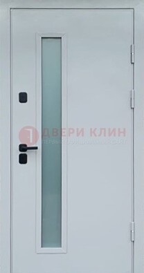 Светлая железная дверь с порошковым напылением ДП-303 в Сочи