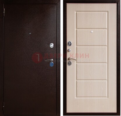 Коричневая металлическая дверь с порошковым окрасом ДП-92 в Сочи