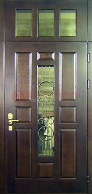 Парадная дверь со стеклянными вставками и ковкой ДПР-1 в офисное здание в Сочи