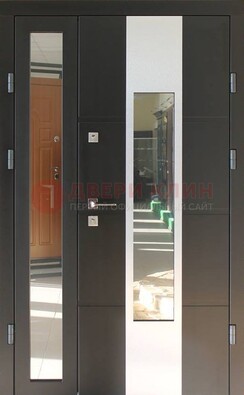 Темная полуторная стальная дверь со стеклом ДС-10 в Сочи