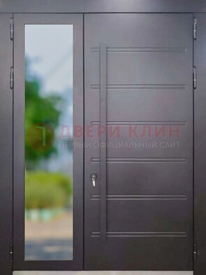 Чёрная двухстворчатая металлическая дверь со стеклом ДС-60 в Сочи