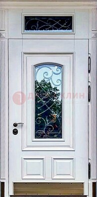 Металлическая дверь со стеклом и ковкой в белом цвете ДСК-148 в Сочи