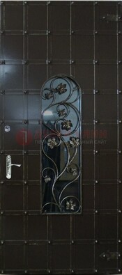 Высокая железная дверь со стеклом и ковкой ДСК-15 в Сочи