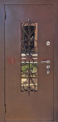 Коричневая железная дверь Порошок со стеклом и ковкой ДСК-219 в Нижнем Новгороде