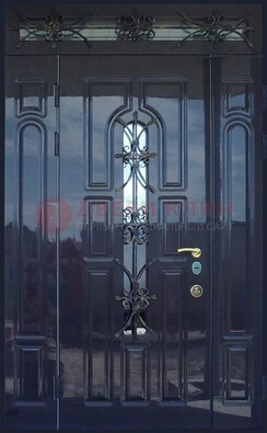 Глянцевая полуторная дверь Винорит стекло и ковка ДСК-275 в Сочи