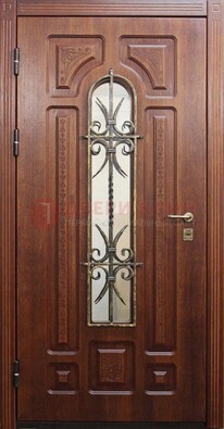Тяжелая стальная дверь со стеклом и ковкой ДСК-42 в Сочи