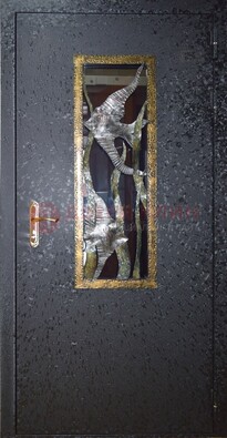 Металлическая дверь со стеклом и ковкой ДСК-82 для крыльца в Сочи